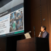 LANSA Forum 2026で、「開発者にとってのAIの現在地」について説明するランサの藤井